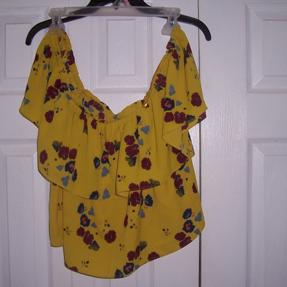 SHORT WOMEN'S BLOUSE